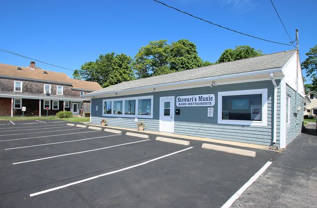 171 Main Street, East Lyme, CT 06357