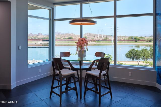 140 E RIO SALADO Parkway 207, Tempe, AZ 85281