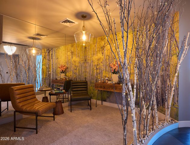 140 E RIO SALADO Parkway 207, Tempe, AZ 85281