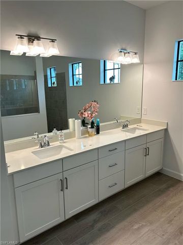 11017 Hanging Vine DR, Fort Myers, FL 33913