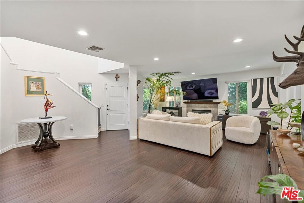 Image 14 of property listing at 12834 Landale Street, Studio City, CA 91604