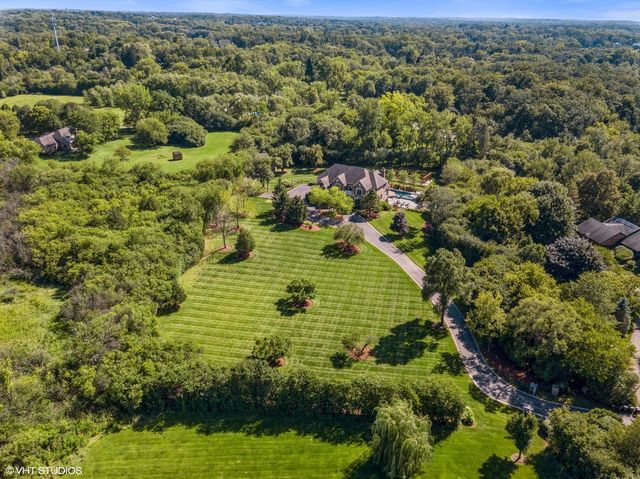 675 Old Barrington Road, North Barrington, IL 60010