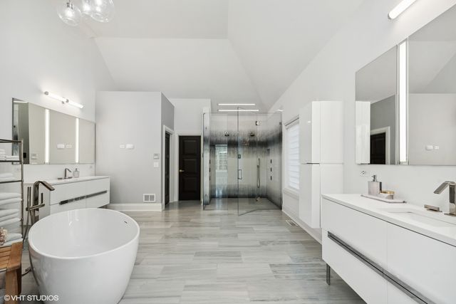 675 Old Barrington Road, North Barrington, IL 60010