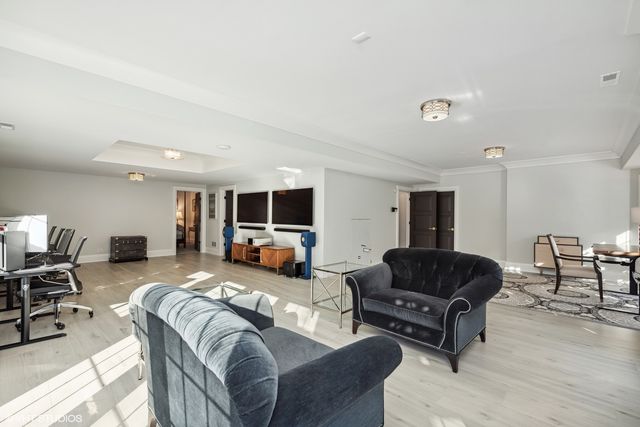 675 Old Barrington Road, North Barrington, IL 60010