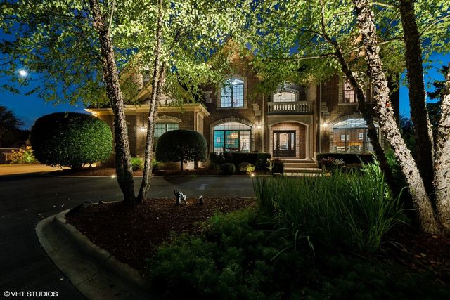 675 Old Barrington Road, North Barrington, IL 60010