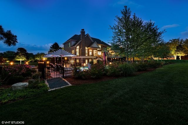 675 Old Barrington Road, North Barrington, IL 60010