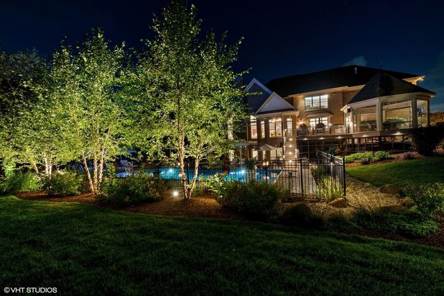 675 Old Barrington Road, North Barrington, IL 60010