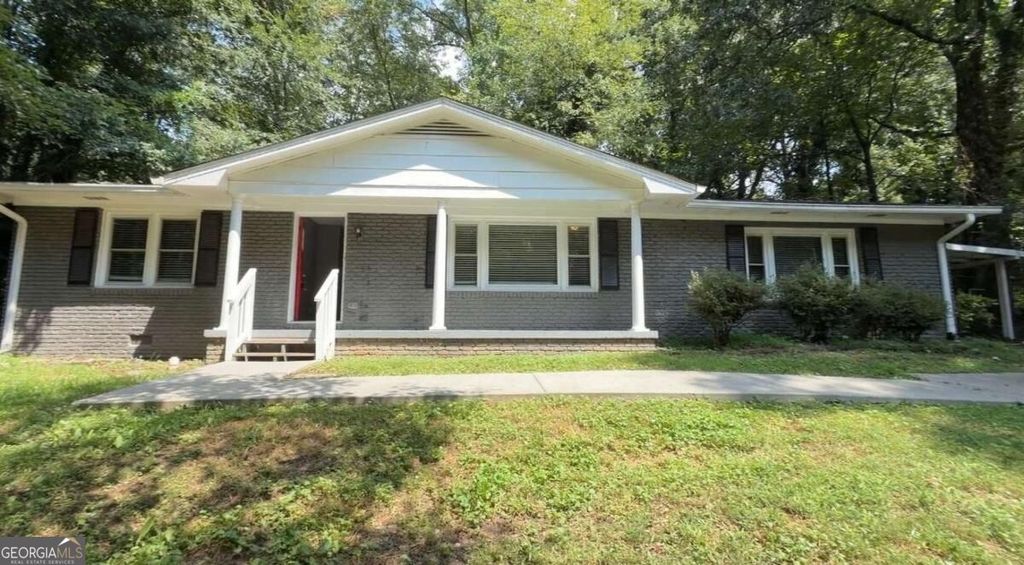 6352 N Sweetwater Road, Lithia Springs, GA 30122