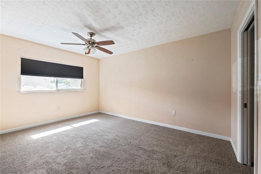 Image 18 of property listing at 3100 HARBOR BOULEVARD 106, Port Charlotte, FL 33952