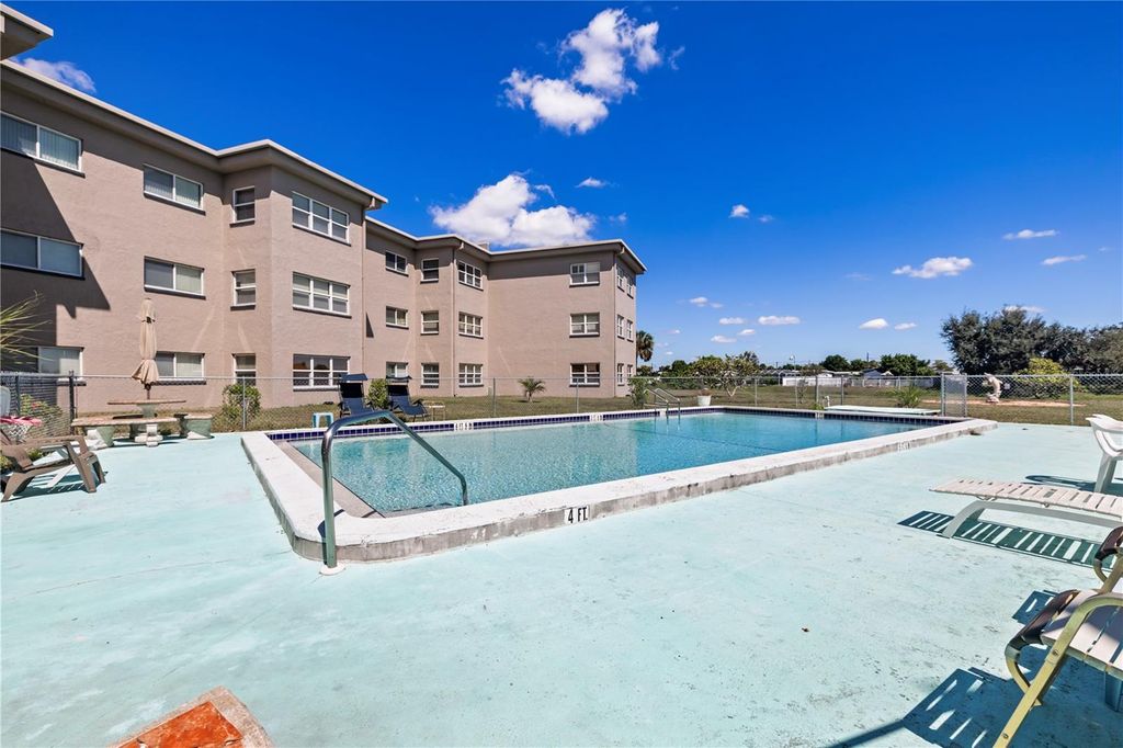 Image 38 of property listing at 3100 HARBOR BOULEVARD 106, Port Charlotte, FL 33952