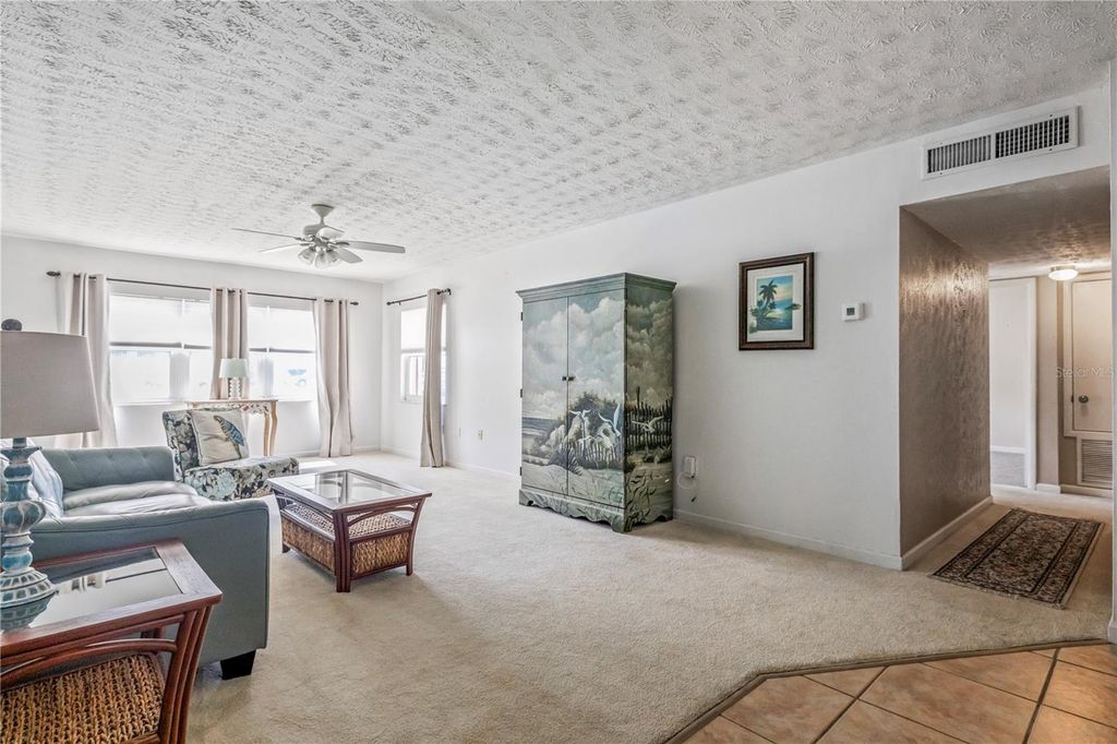 Image 7 of property listing at 3100 HARBOR BOULEVARD 106, Port Charlotte, FL 33952