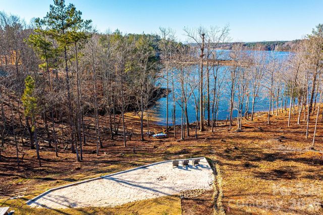 2188 Snowmass Drive, Connelly Springs, NC 28612