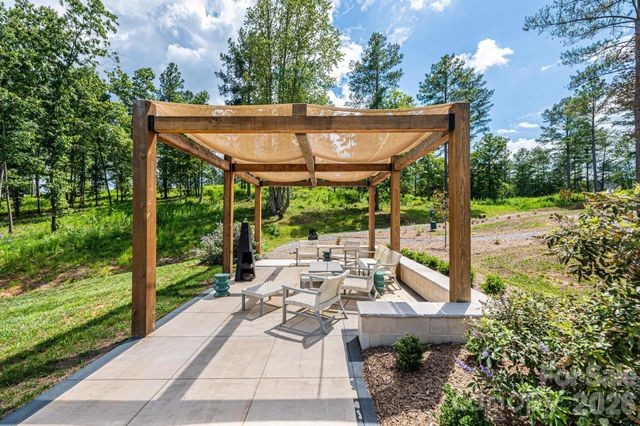 2188 Snowmass Drive, Connelly Springs, NC 28612