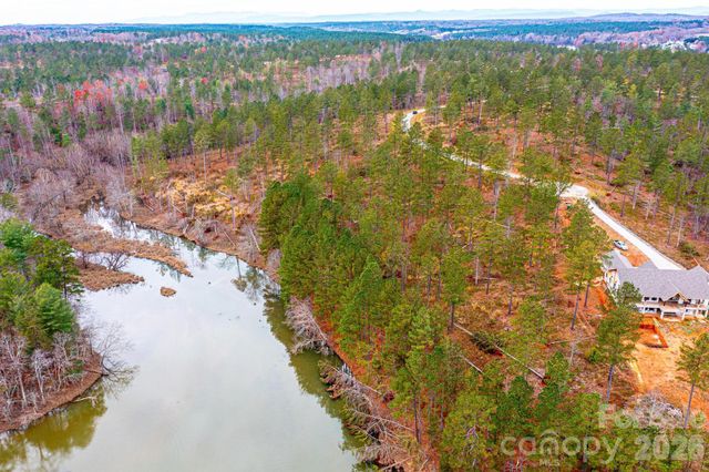 2188 Snowmass Drive, Connelly Springs, NC 28612