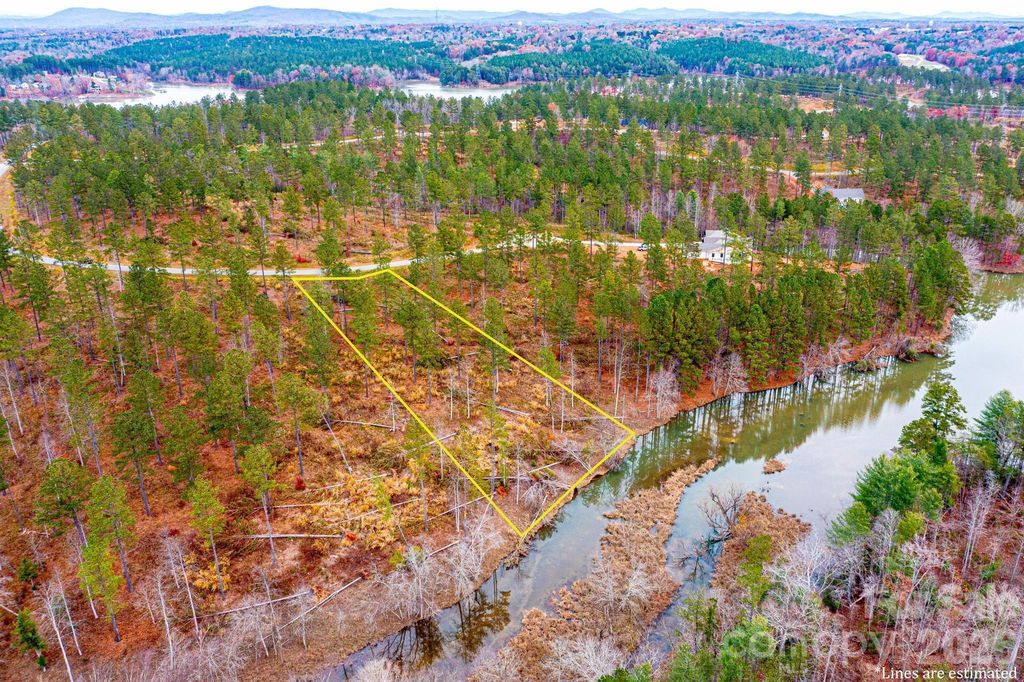 2188 Snowmass Drive, Connelly Springs, NC 28612