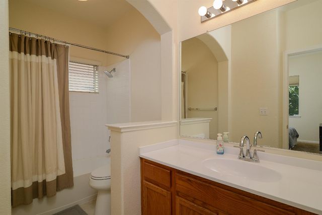 1933 Bastona, Elk Grove, CA 95758