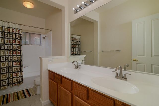 1933 Bastona, Elk Grove, CA 95758