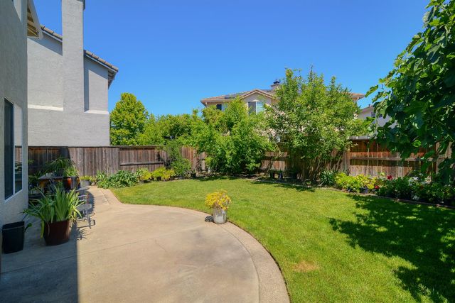 1933 Bastona, Elk Grove, CA 95758