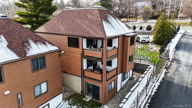 350 Water Street 1-2, Newburgh, NY 12550