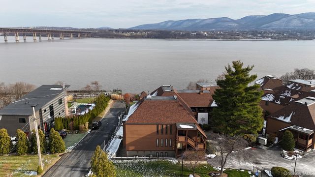 350 Water Street 1-2, Newburgh, NY 12550