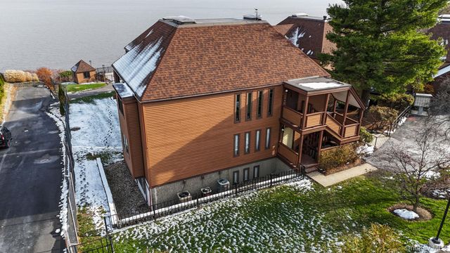 350 Water Street 1-2, Newburgh, NY 12550