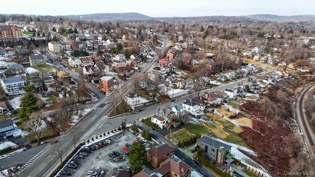 350 Water Street 1-2, Newburgh, NY 12550