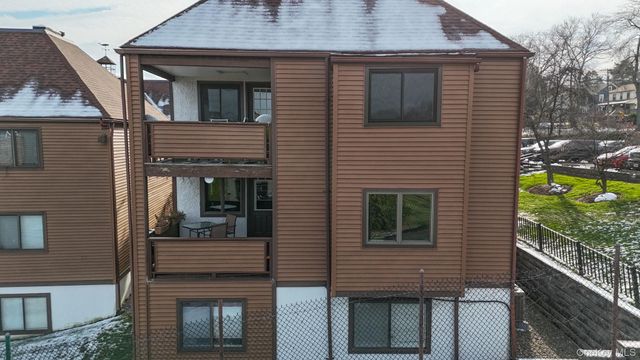 350 Water Street 1-2, Newburgh, NY 12550