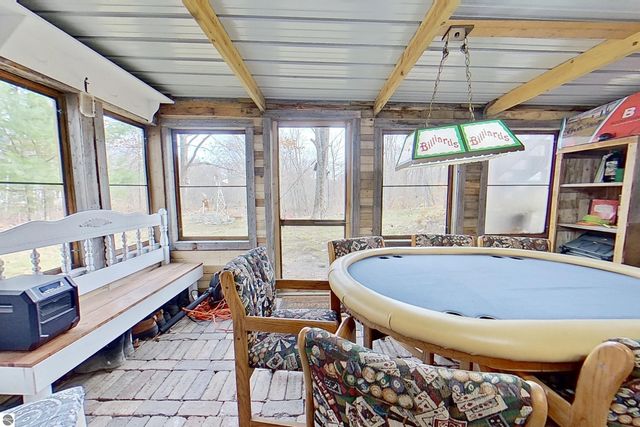 4553 S Paradise, Merritt, MI 49667