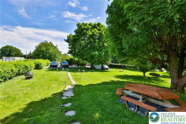234 East Northampton Street, Bath Boro, PA 18014