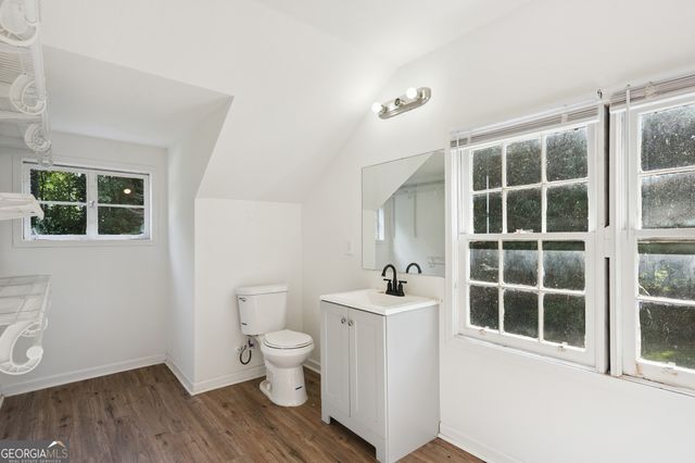 30 Woodlawn Avenue, Hampton, GA 30228