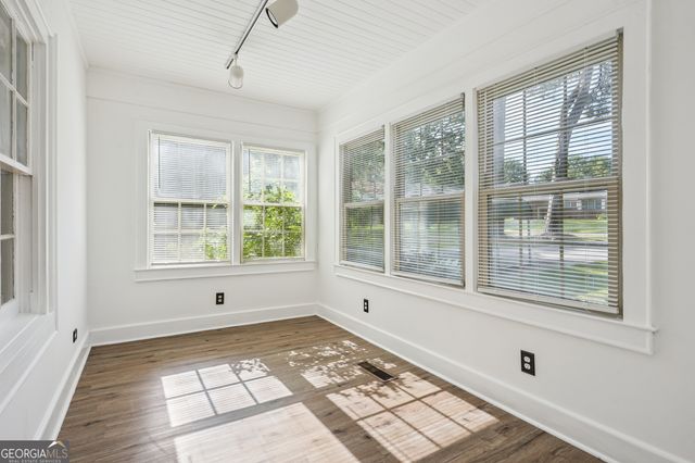 30 Woodlawn Avenue, Hampton, GA 30228