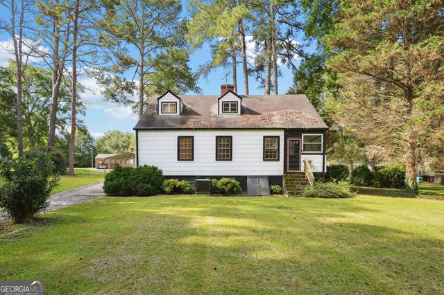30 Woodlawn Avenue, Hampton, GA 30228