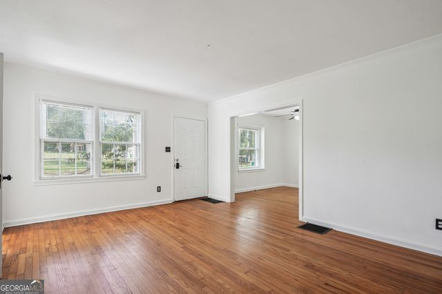 30 Woodlawn Avenue, Hampton, GA 30228