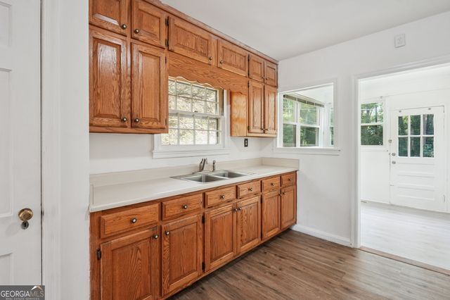 30 Woodlawn Avenue, Hampton, GA 30228
