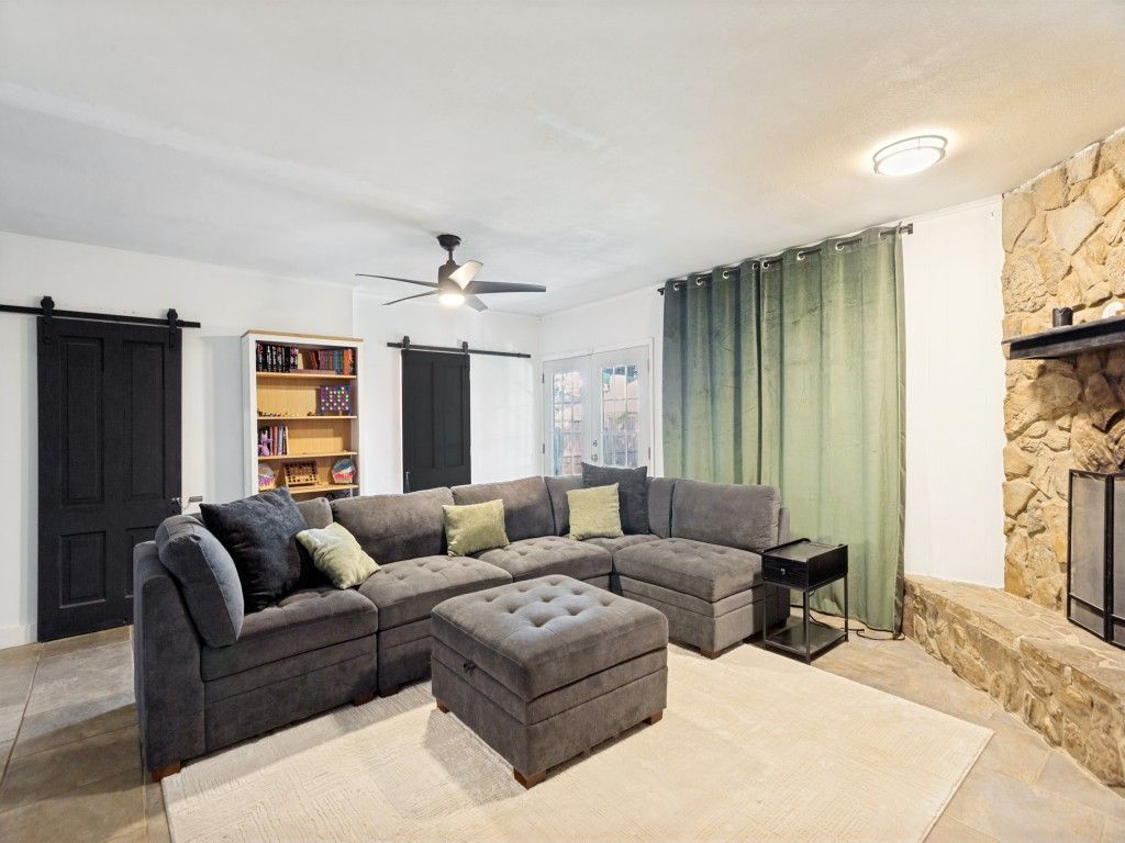 809 Meadowlark Drive, Mansfield, TX 76063 — photo 5