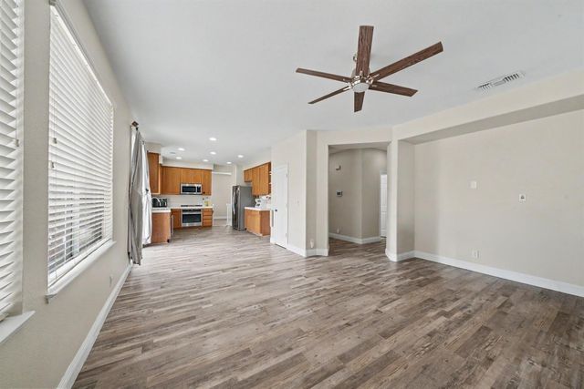 5292 W Cotton Avenue, Fresno, CA 93722