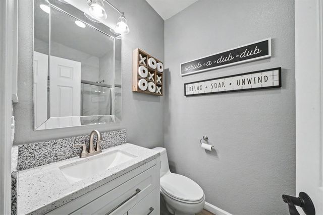 5292 W Cotton Avenue, Fresno, CA 93722