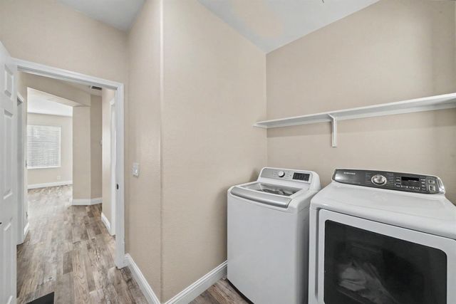 5292 W Cotton Avenue, Fresno, CA 93722