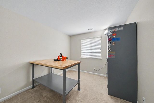 5292 W Cotton Avenue, Fresno, CA 93722
