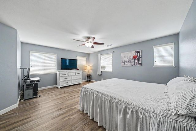 5292 W Cotton Avenue, Fresno, CA 93722