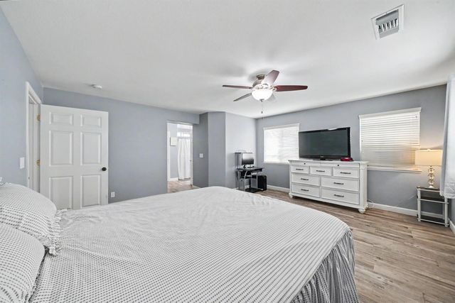 5292 W Cotton Avenue, Fresno, CA 93722
