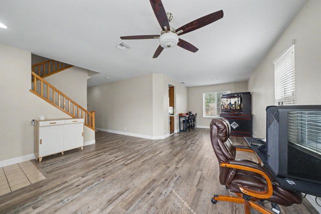5292 W Cotton Avenue, Fresno, CA 93722
