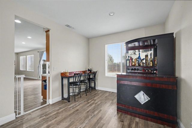5292 W Cotton Avenue, Fresno, CA 93722