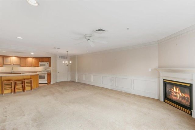 1 Sterling Hill Ln Apt 135, Exeter, NH 03833