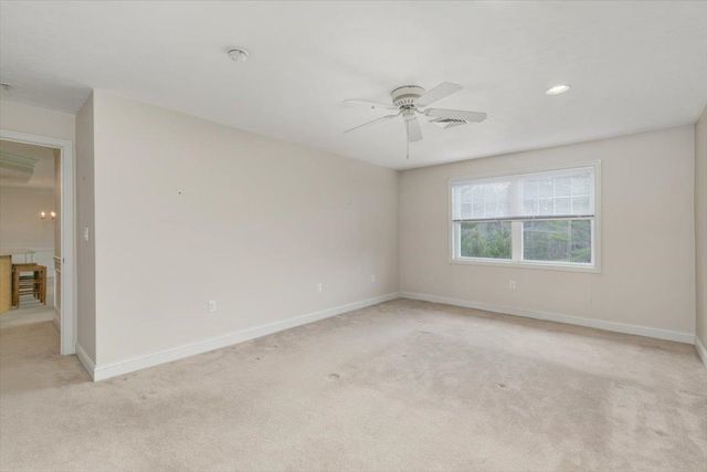 1 Sterling Hill Ln Apt 135, Exeter, NH 03833