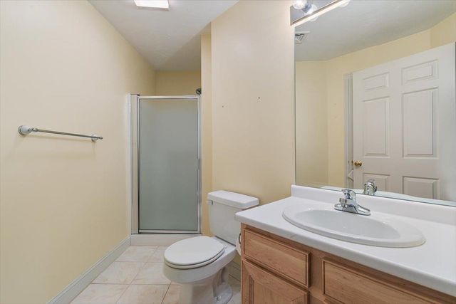 1 Sterling Hill Ln Apt 135, Exeter, NH 03833