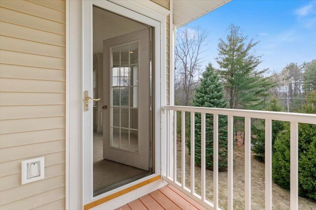 1 Sterling Hill Ln Apt 135, Exeter, NH 03833