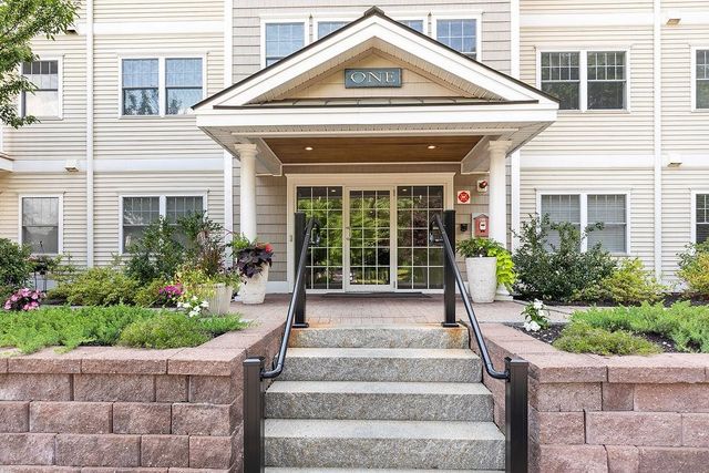 1 Sterling Hill Ln Apt 135, Exeter, NH 03833