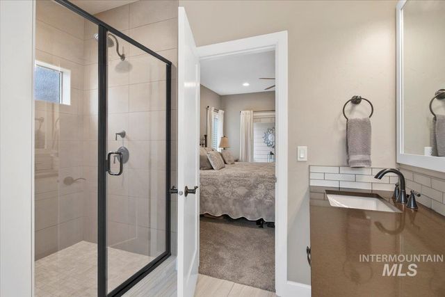 2453 N Birchgrove Ln, Boise, ID 83703