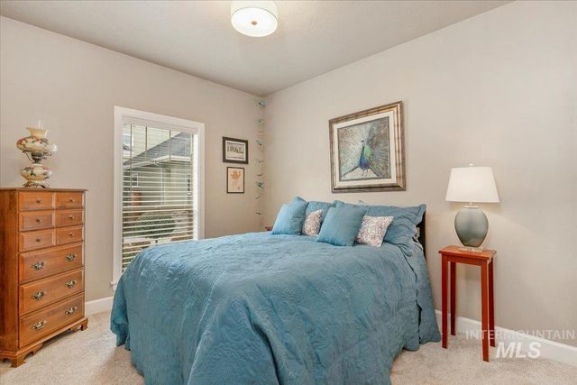 2453 N Birchgrove Ln, Boise, ID 83703